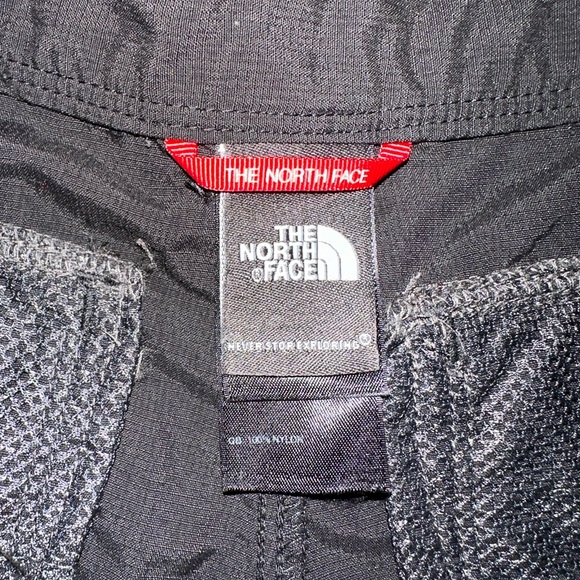 North Face Shorts - Picture 2 of 4